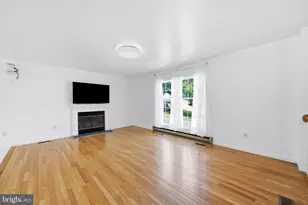 913 Fawn Ave, Pasadena, MD 21122 - Photo 5
