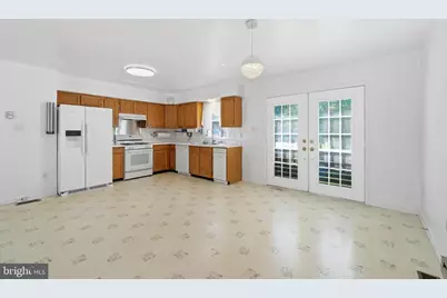 913 Fawn Avenue, Pasadena, MD 21122 - Photo 11