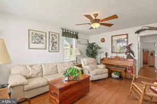 207 Hance Ave, Linthicum Heights, MD 21090 - Photo 7