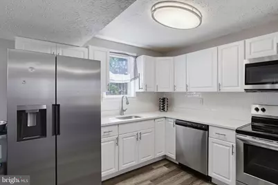 7824 Catherine Avenue, Pasadena, MD 21122 - Photo 5