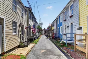 35 Pinkney St, Annapolis, MD 21401 - Photo 5