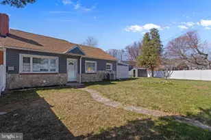 8489 Arbutus Rd, Pasadena, MD 21122 - Photo 41