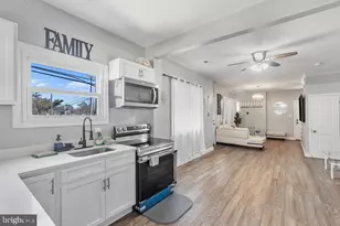 8489 Arbutus Rd, Pasadena, MD 21122 - Photo 13