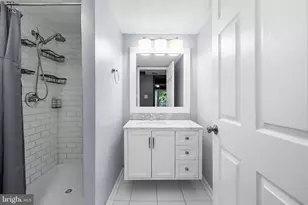 7930 Sutherland Ct, Pasadena, MD 21122 - Photo 11