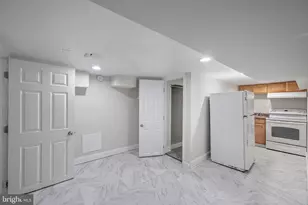 300 Doris Ave, Brooklyn, MD 21225 - Photo 27