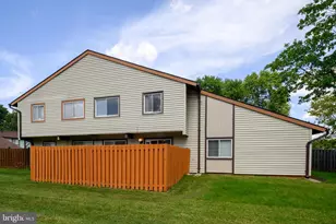 1745 Leisure Way, Crofton, MD 21114 - Photo 11