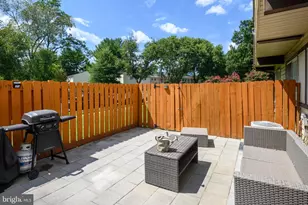 1745 Leisure Way, Crofton, MD 21114 - Photo 9