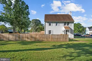 7651 Beth Noelle Ct, Pasadena, MD 21122 - Photo 3