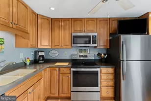 3604 Chadwick Ct, Pasadena, MD 21122 - Photo 17