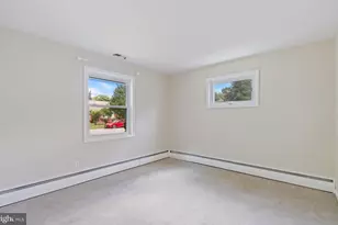 8005 Woodholme Cir, Pasadena, MD 21122 - Photo 5