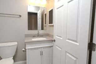 633 Admiral Dr, Annapolis, MD 21401 - Photo 11