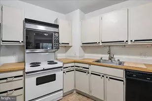 100 Severn Ave, Annapolis, MD 21403 - Photo 9
