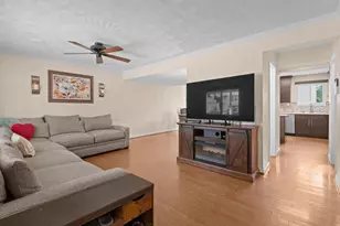818 205th St, Pasadena, MD 21122 - Photo 5