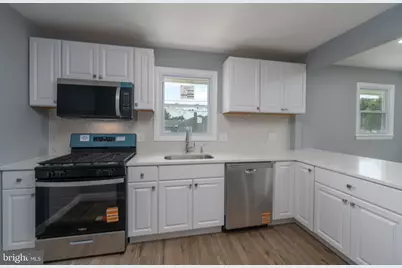 1101 Broadview Boulevard N, Glen Burnie, MD 21061 - Photo 11
