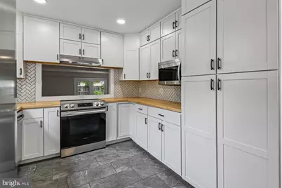 724 Stafford Hill Drive, Glen Burnie, MD 21061 - Photo 9