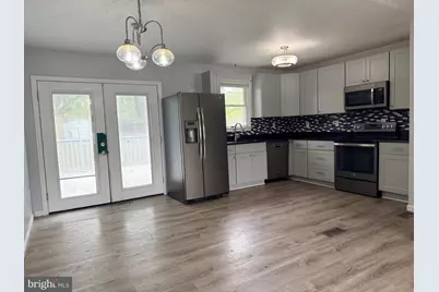 207 Oak Hollow C, Pasadena, MD 21122 - Photo 9