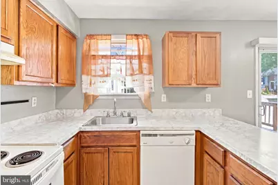 940 Hammonds Lane, Brooklyn, MD 21225 - Photo 11