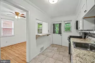 222 8th Ave, Brooklyn Park, MD 21225 - Photo 9