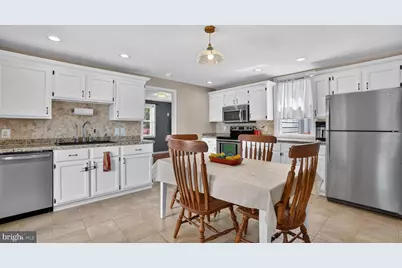 7741 Outing Avenue, Pasadena, MD 21122 - Photo 5