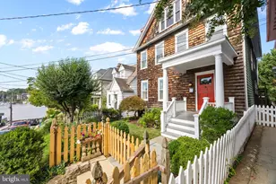 8 Revell St, Annapolis, MD 21401 - Photo 1