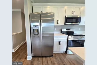 269 Thompson Avenue E, Glen Burnie, MD 21060 - Photo 7