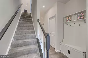 190 Woodgate Cir, Pasadena, MD 21122 - Photo 7
