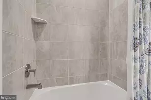 190 Woodgate Cir, Pasadena, MD 21122 - Photo 53