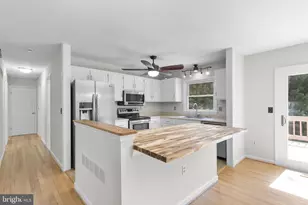 145 Delos Ct, Pasadena, MD 21122 - Photo 9
