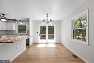145 Delos Ct, Pasadena, MD 21122 - Photo 7