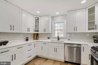696 W Maple Road, Linthicum Heights, MD 21090 - Photo 11