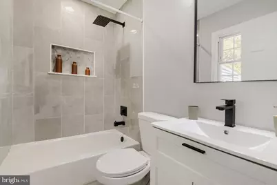 696 W Maple Road, Linthicum Heights, MD 21090 - Photo 15
