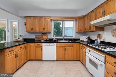 335 Hollyberry Road, Severna Park, MD 21146 - Photo 9