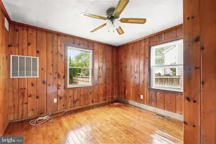 301 Lakeview Ave, Edgewater, MD 21037 - Photo 11