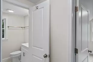 203 Willow Ln, Glen Burnie, MD 21061 - Photo 21