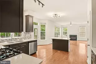 8814 Country Oak Dr, Odenton, MD 21113 - Photo 15