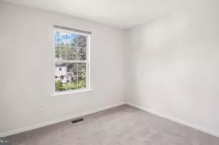 1623 Chesapeake Ln, Edgewater, MD 21037 - Photo 17