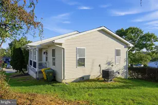 207 Elizabeth Ave, Baltimore, MD 21225 - Photo 7