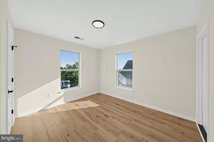 207 Elizabeth Ave, Baltimore, MD 21225 - Photo 17