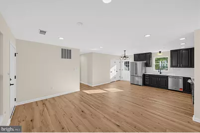 207 Elizabeth Avenue, Baltimore, MD 21225 - Photo 9