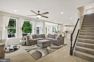 7327 Hargrove Ct, Glen Burnie, MD 21060 - Photo 9