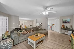 631 Admiral Dr, Annapolis, MD 21401 - Photo 1