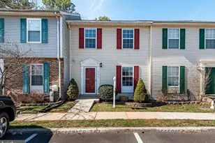 645 Realm Ct W, Odenton, MD 21113 - Photo 1