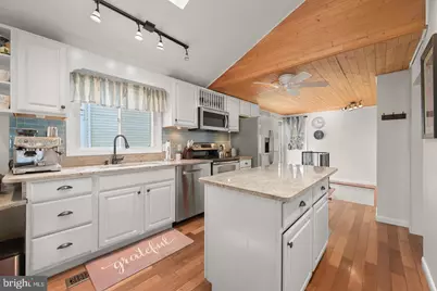 8138 Forest Glen Drive, Pasadena, MD 21122 - Photo 9