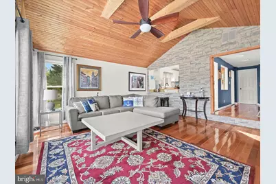 8138 Forest Glen Drive, Pasadena, MD 21122 - Photo 5
