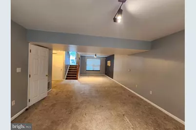 5700 Lowell, Brooklyn, MD 21225 - Photo 7