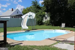 22 1st Ave, Glen Burnie, MD 21060 - Photo 5