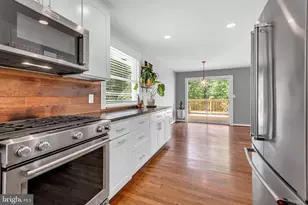 214 Cross Creek Dr, Glen Burnie, MD 21061 - Photo 11