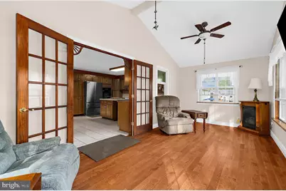 306 Broadway Avenue, Glen Burnie, MD 21061 - Photo 19
