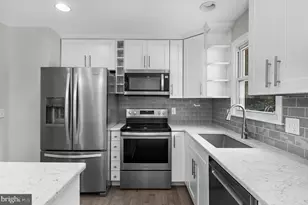 214 Beach Rd, Pasadena, MD 21122 - Photo 9