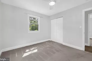 214 Beach Rd, Pasadena, MD 21122 - Photo 17